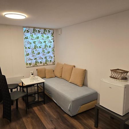 Beautiful 2 Rooms Apartment In Klofta,Near Oslo Airport& Oslo 外观 照片