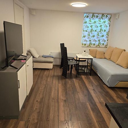 Beautiful 2 Rooms Apartment In Klofta,Near Oslo Airport& Oslo 外观 照片